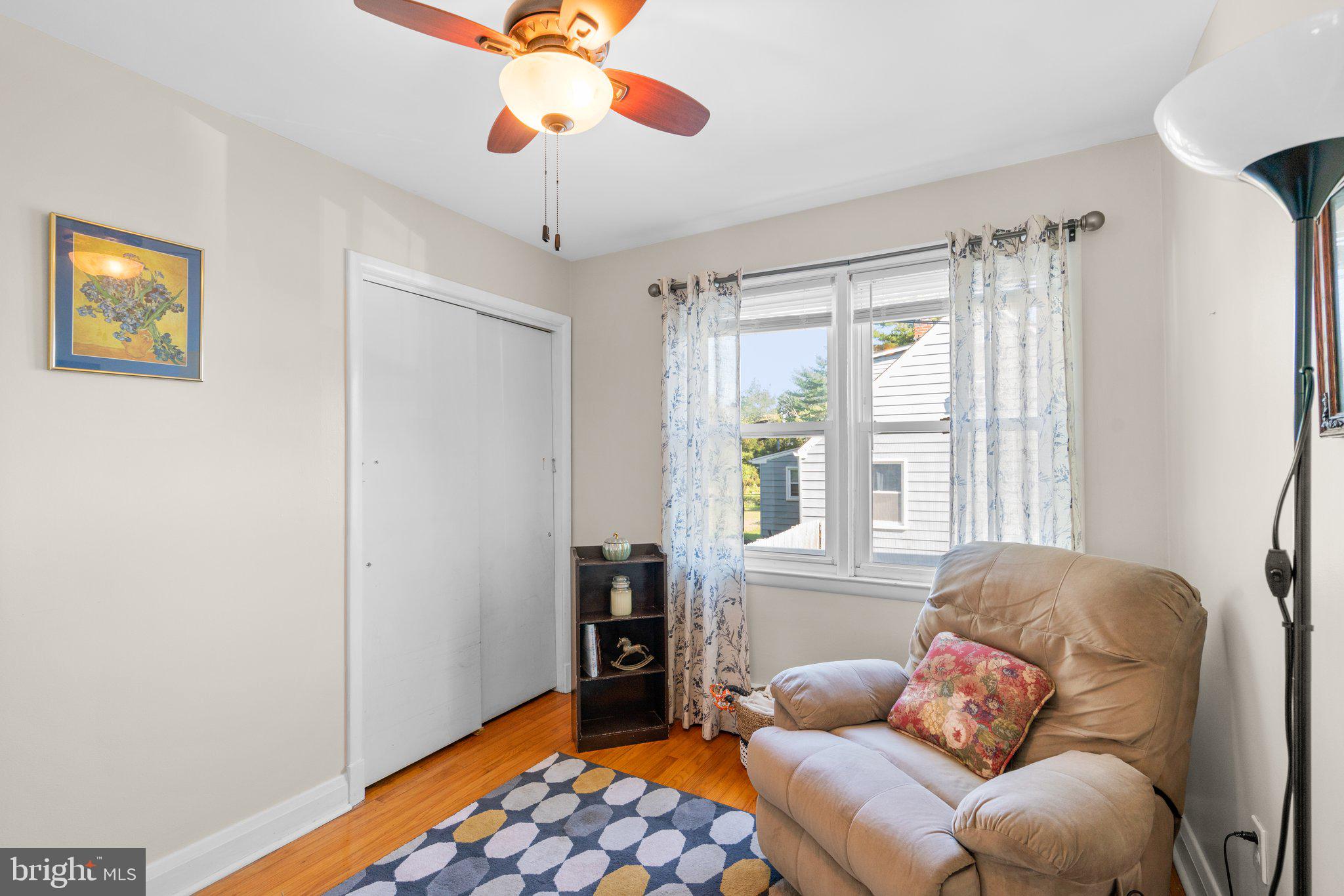 WINDSOR MILL - Residential