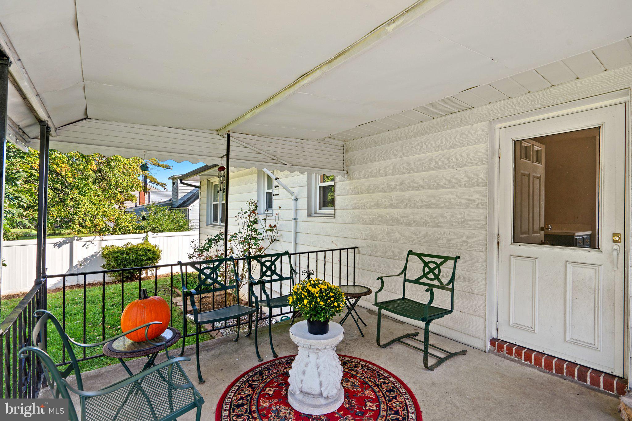 WINDSOR MILL - Residential