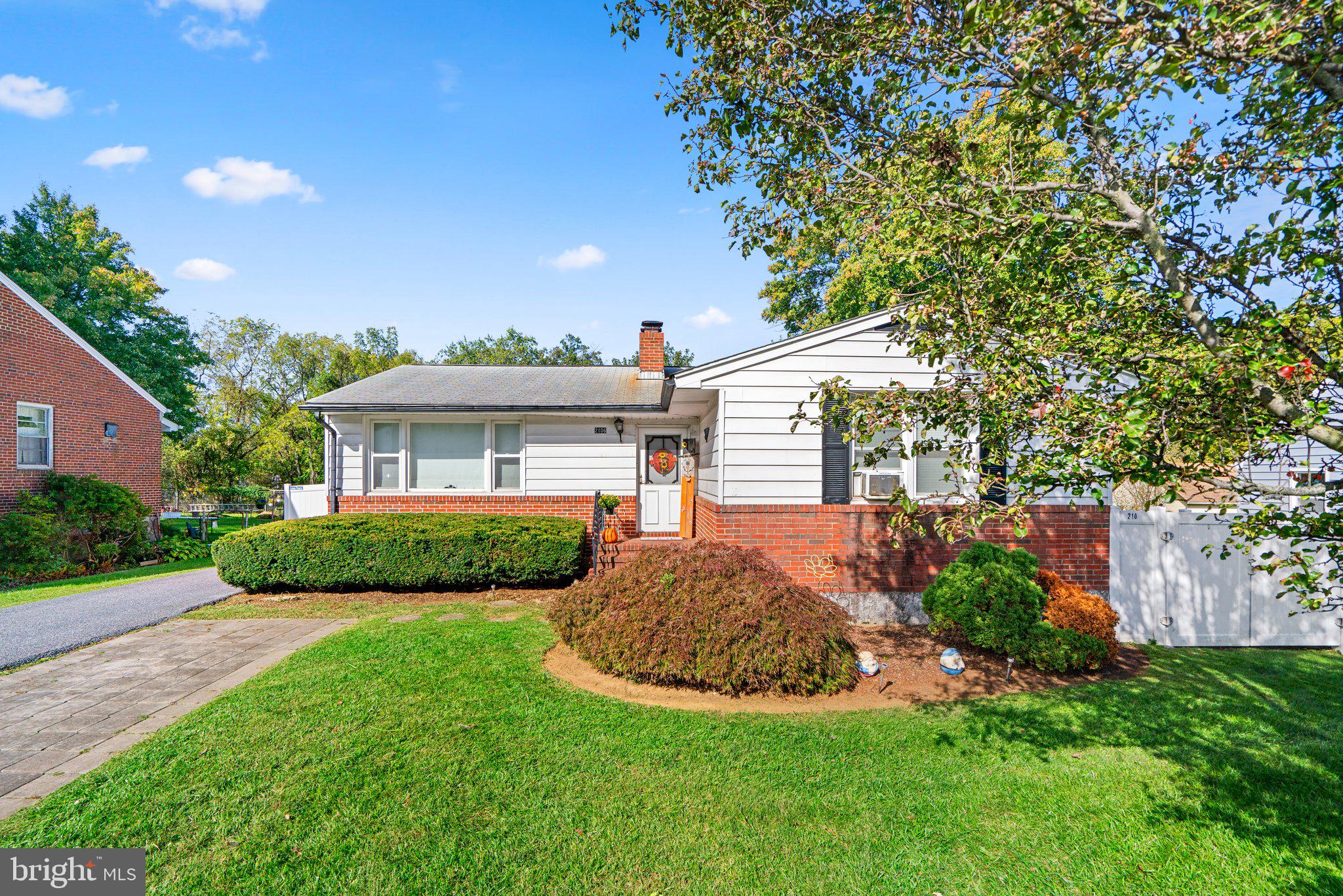 WINDSOR MILL - Residential