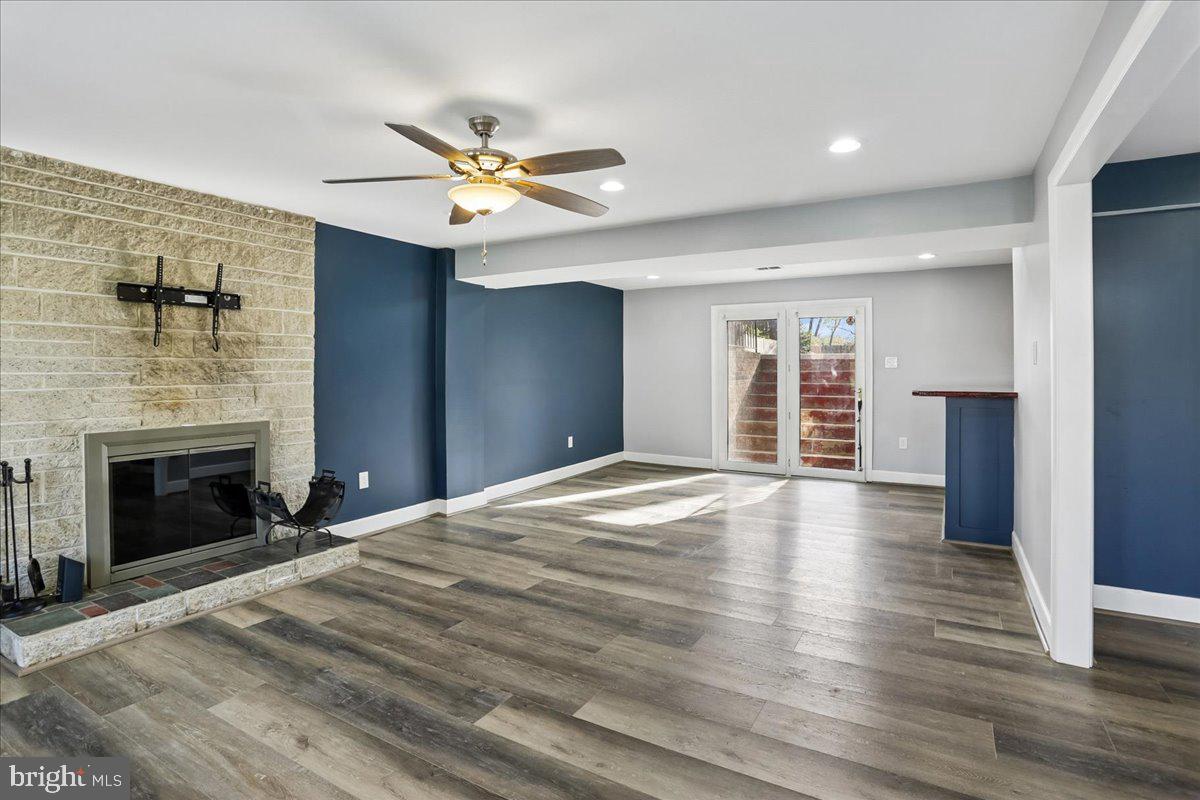 GLEN OAKS - Residential