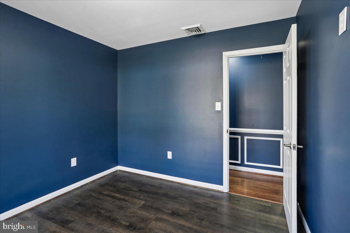 GLEN OAKS - Residential