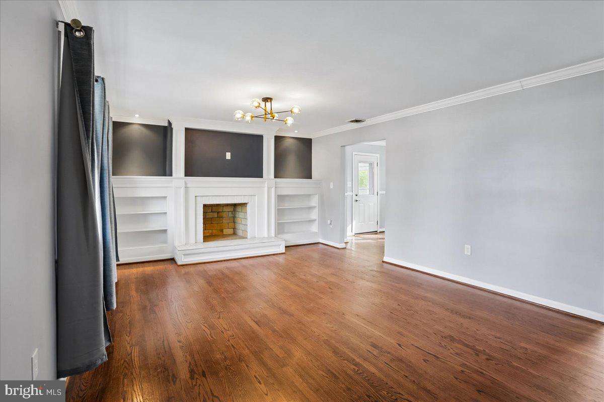 GLEN OAKS - Residential