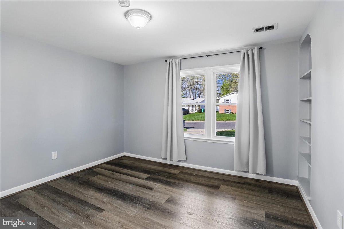 GLEN OAKS - Residential