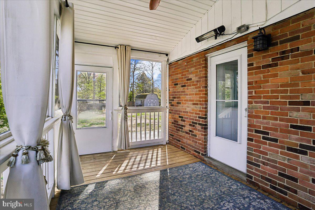 GLEN OAKS - Residential