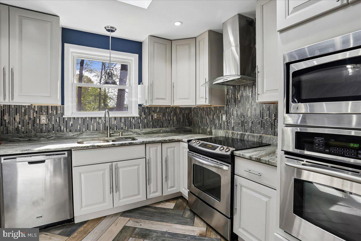 GLEN OAKS - Residential