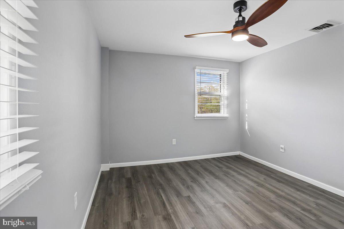 GLEN OAKS - Residential