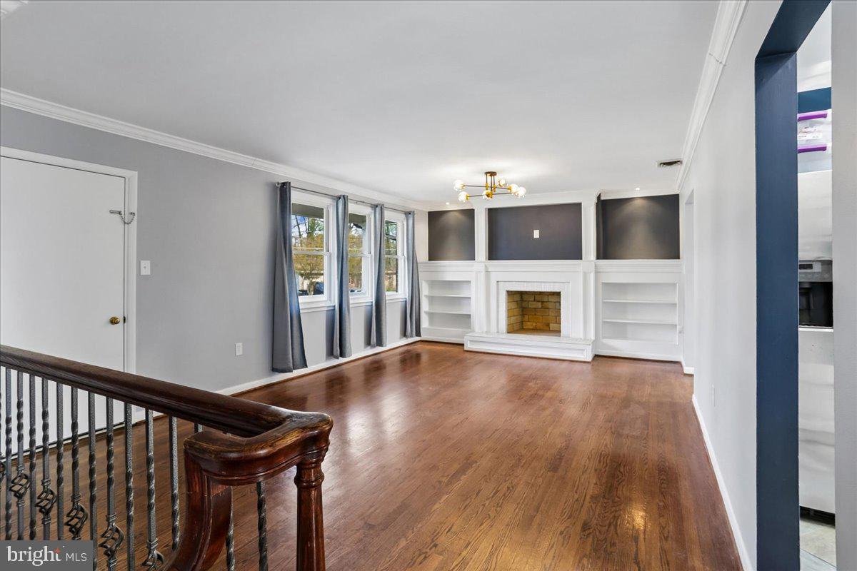 GLEN OAKS - Residential