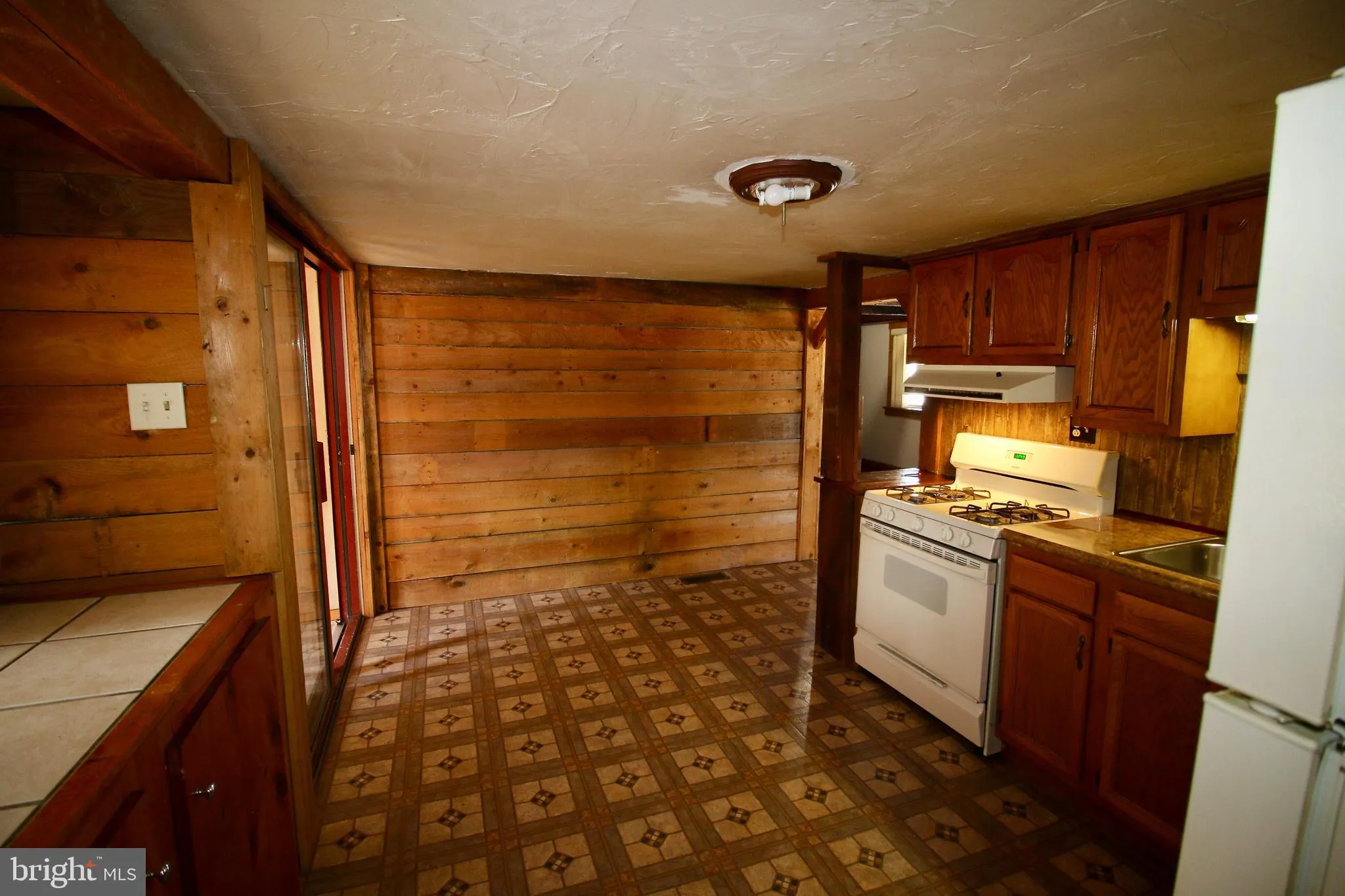 Mount Joy, Pennsylvania 17552, United States, 2 Bedrooms Bedrooms, ,1 BathroomBathrooms,Residential,Pending,89082