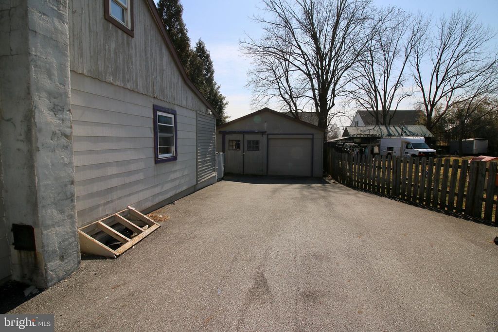 Photo of 1088 Wood Street, MOUNT JOY, PA 17552 (MLS # PALA2065850)