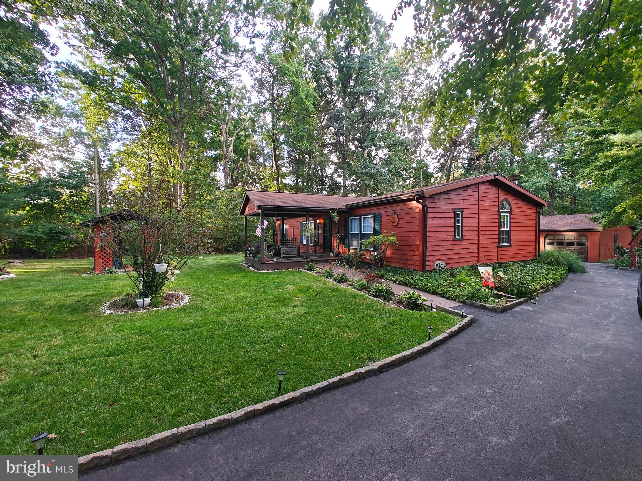 289 COMPASS ROAD