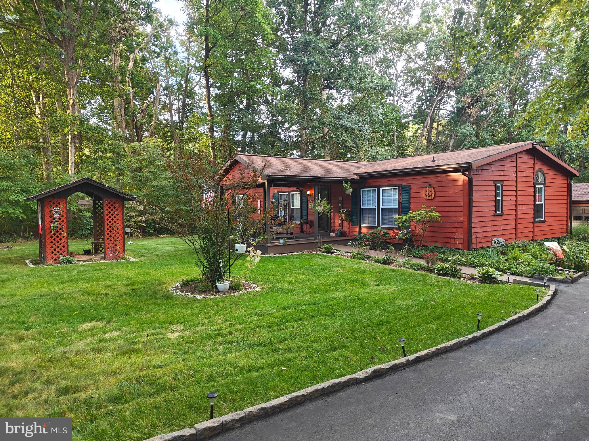 289 COMPASS ROAD