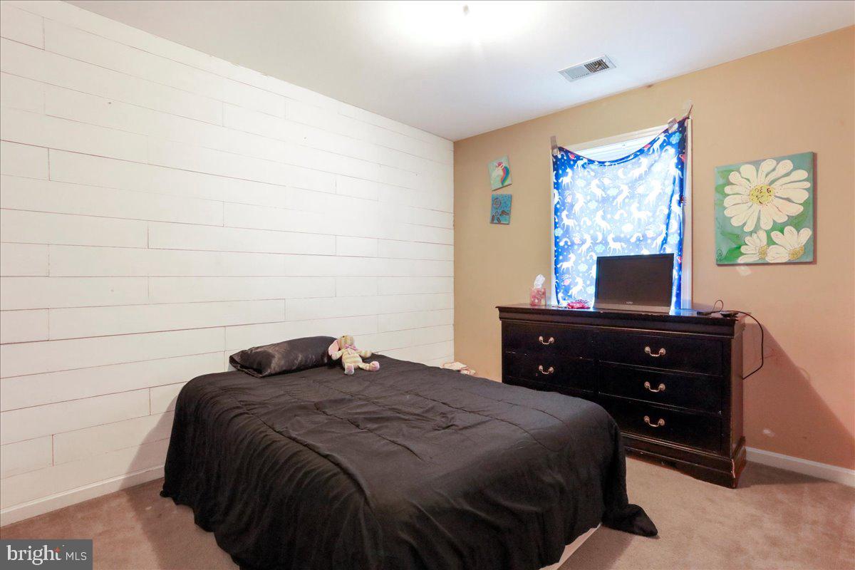 HAMMONDS MILL - Residential