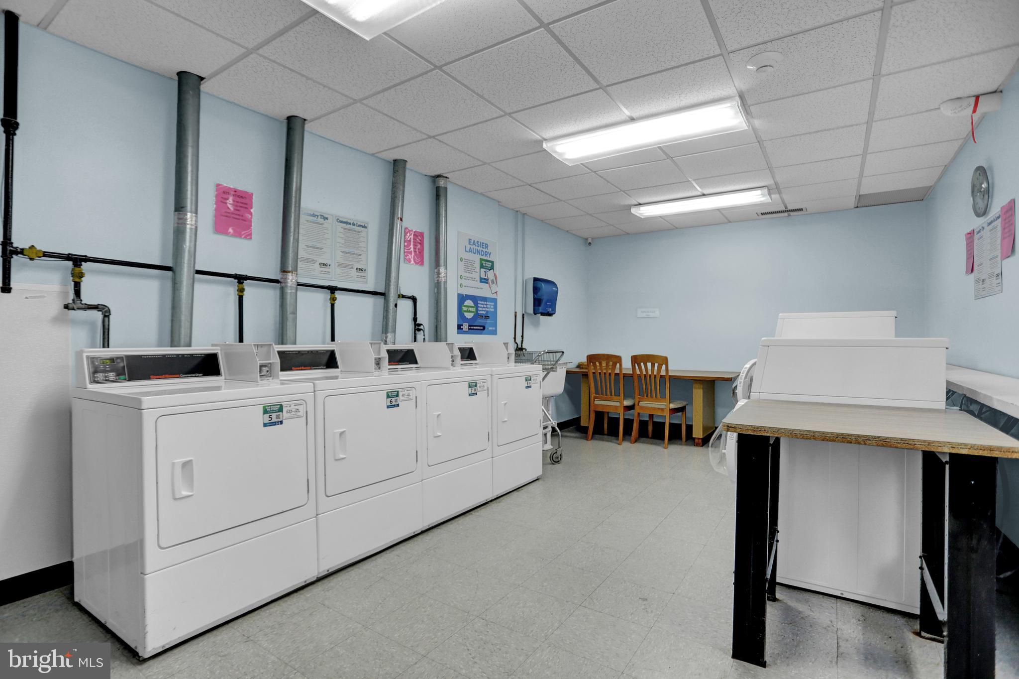 ROLAND PARK - Residential Lease