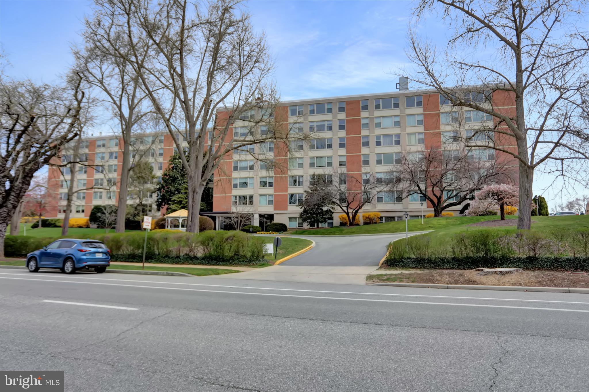 ROLAND PARK - Residential Lease