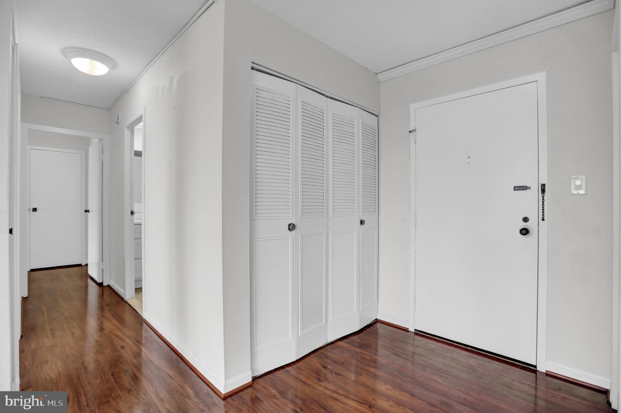 ROLAND PARK - Residential Lease