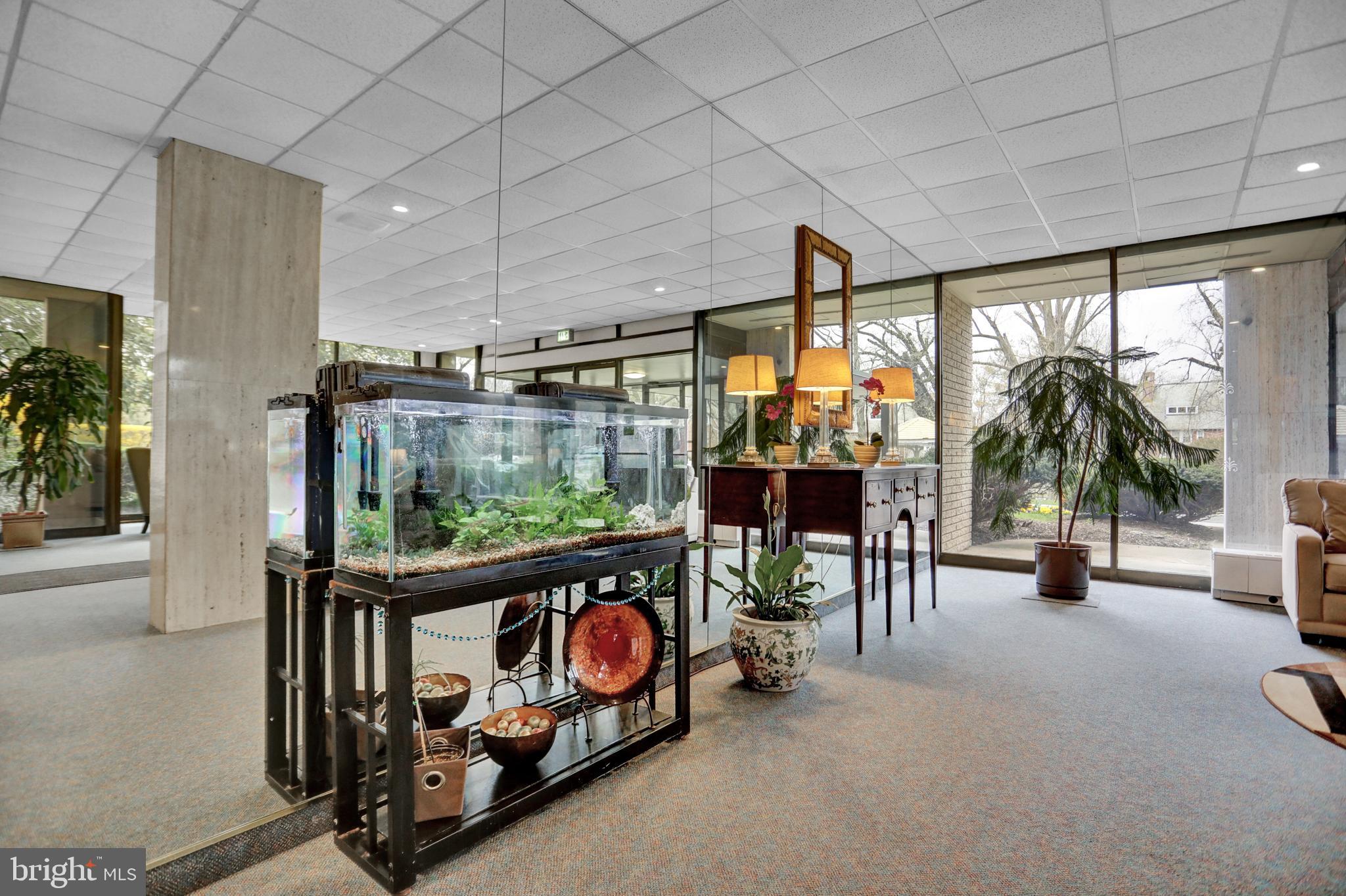 ROLAND PARK - Residential Lease