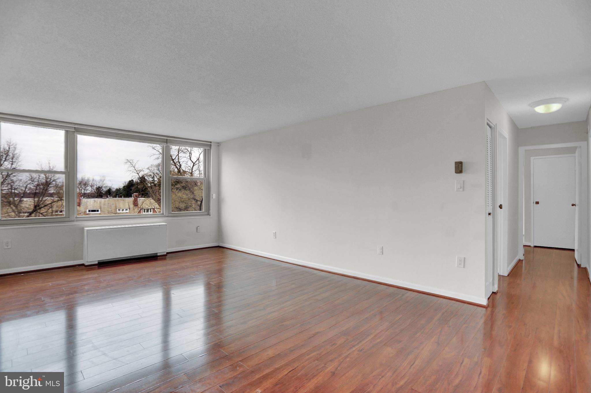 ROLAND PARK - Residential Lease