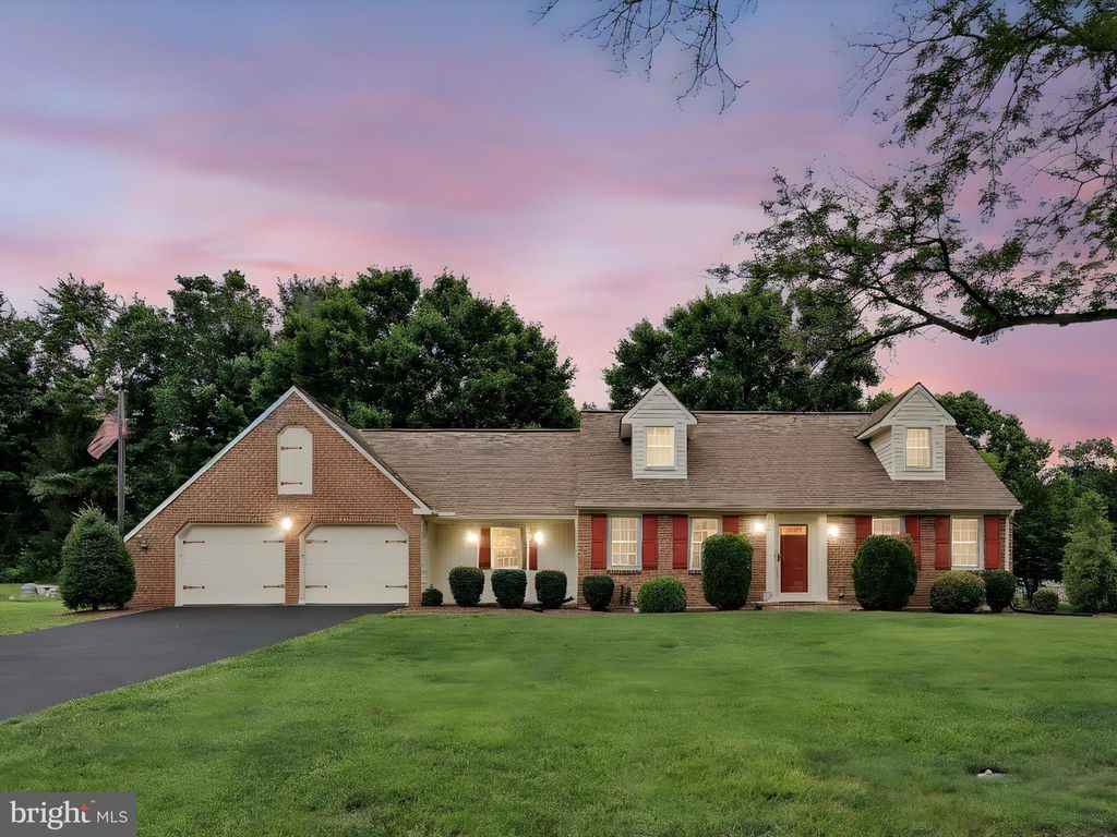 Photo of 337 Delp Road, LANCASTER, PA 17601 (MLS # PALA2074124)