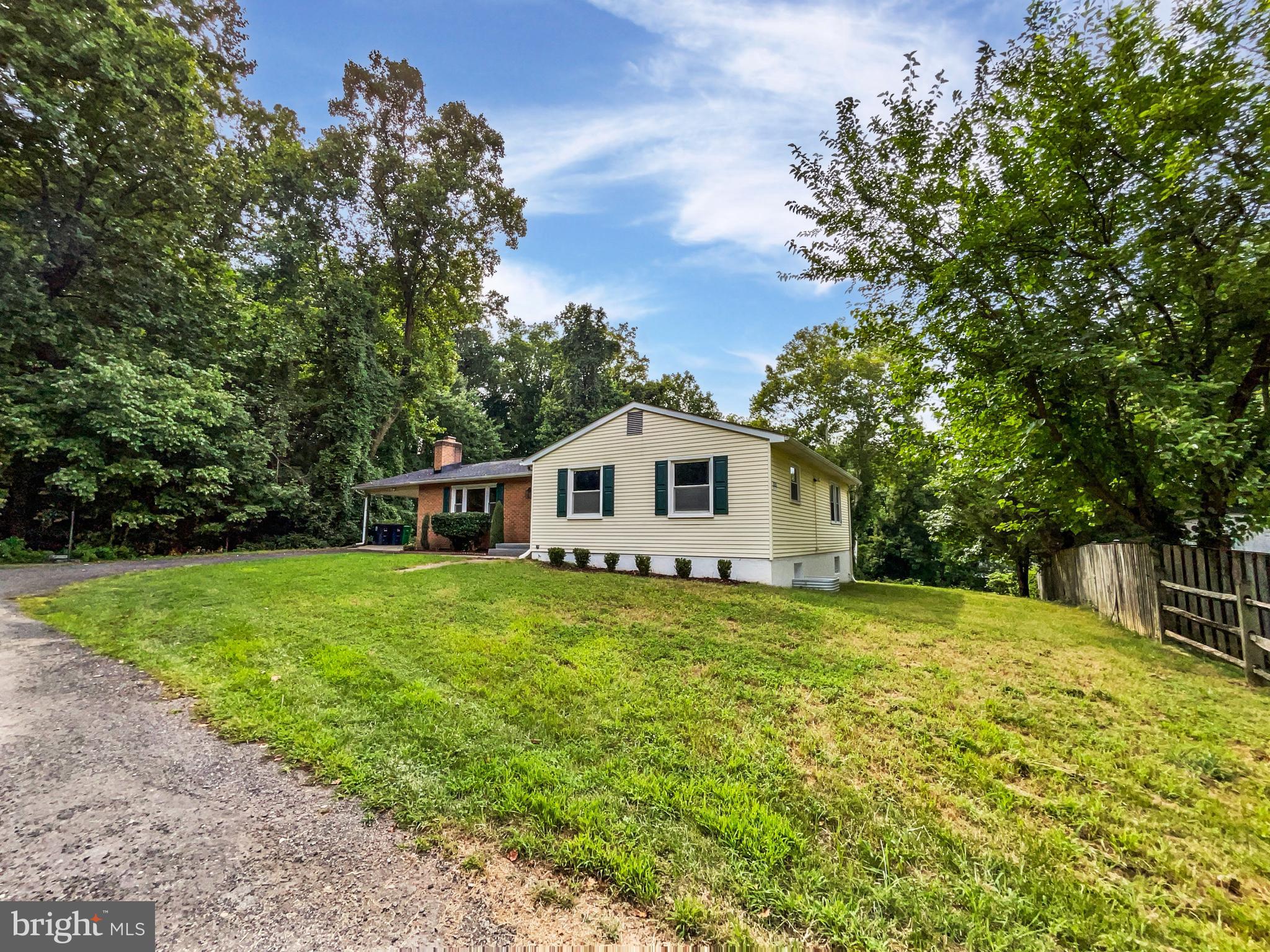 BARNABY MANOR ESTATE - Residential