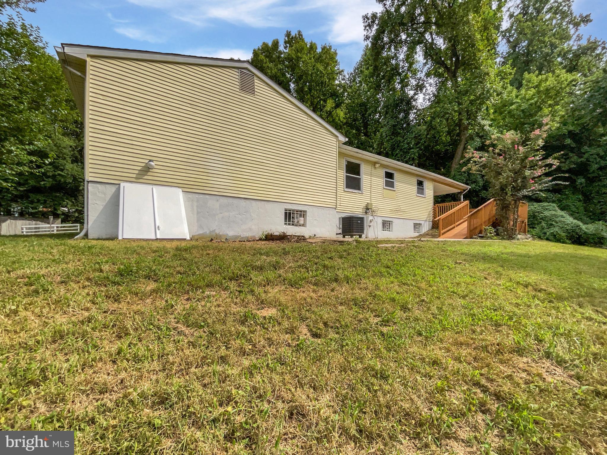 BARNABY MANOR ESTATE - Residential