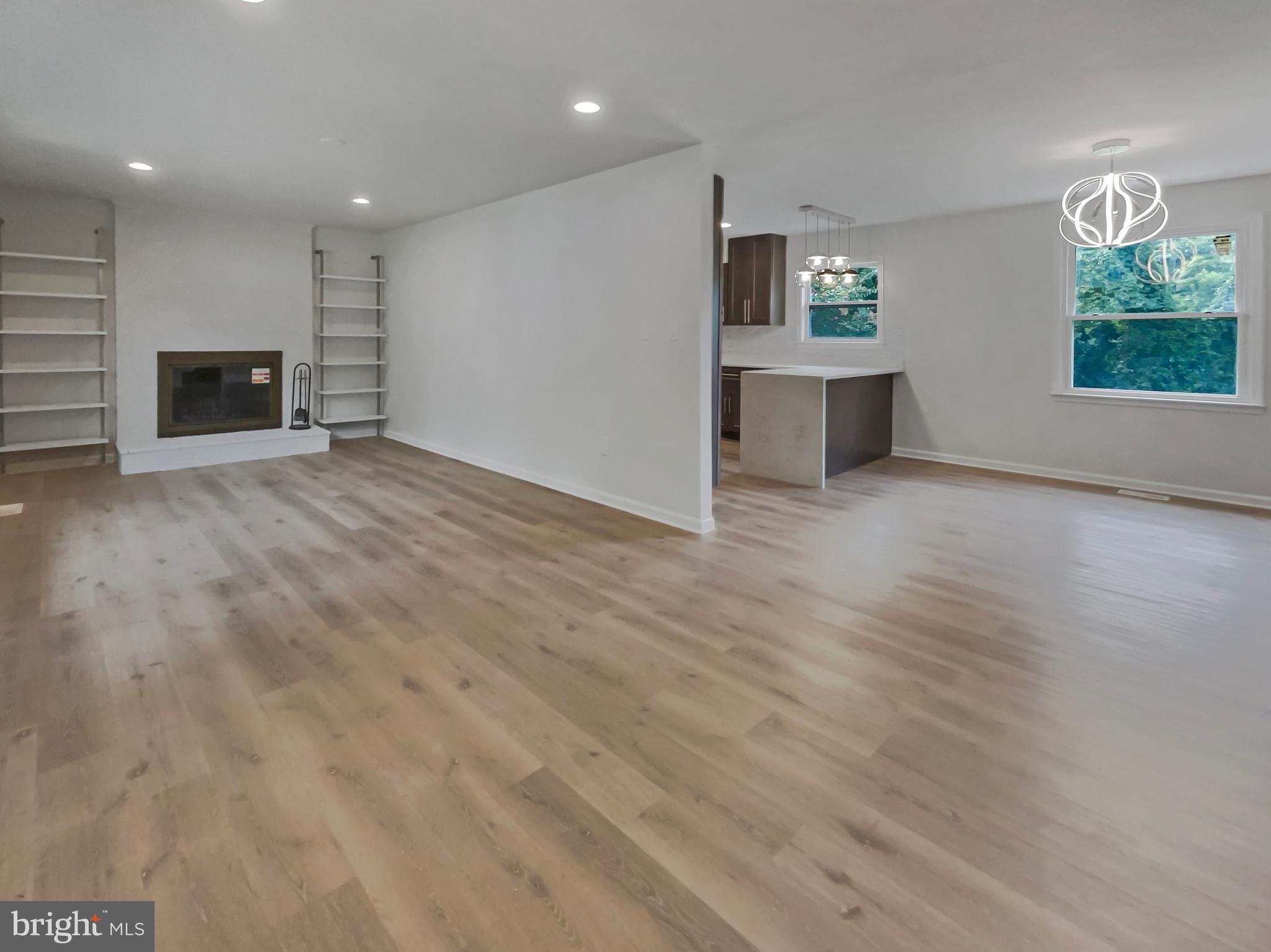 BARNABY MANOR ESTATE - Residential