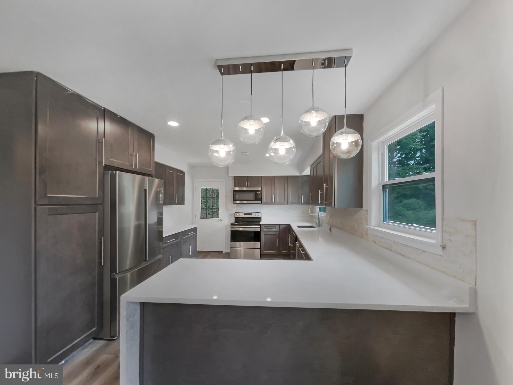 BARNABY MANOR ESTATE - Residential