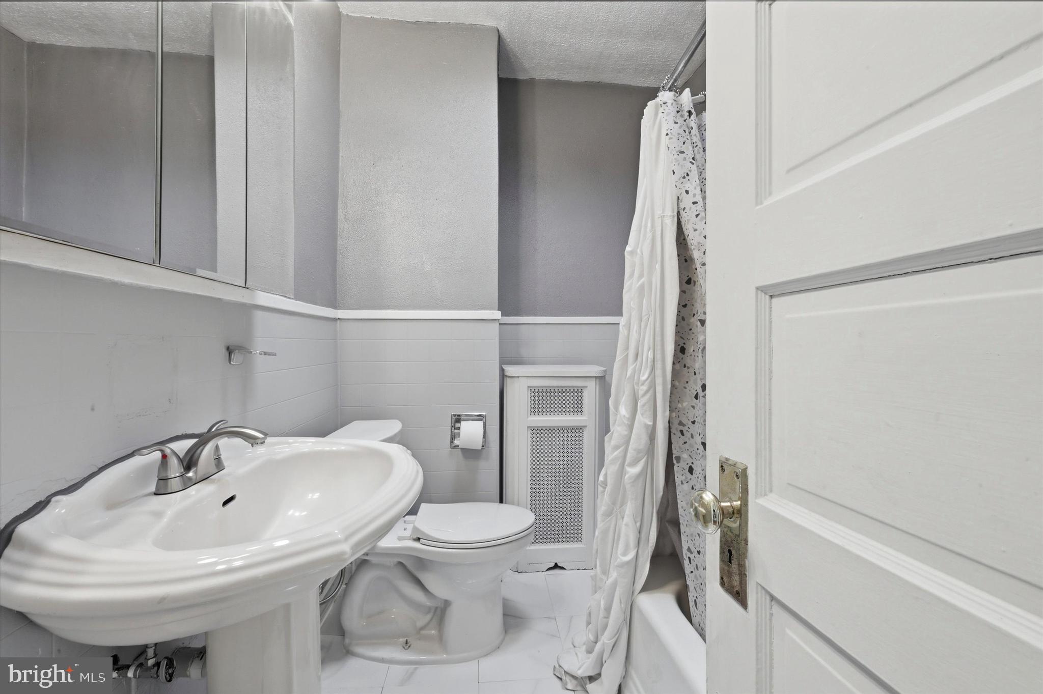 WEST PASSYUNK - Residential