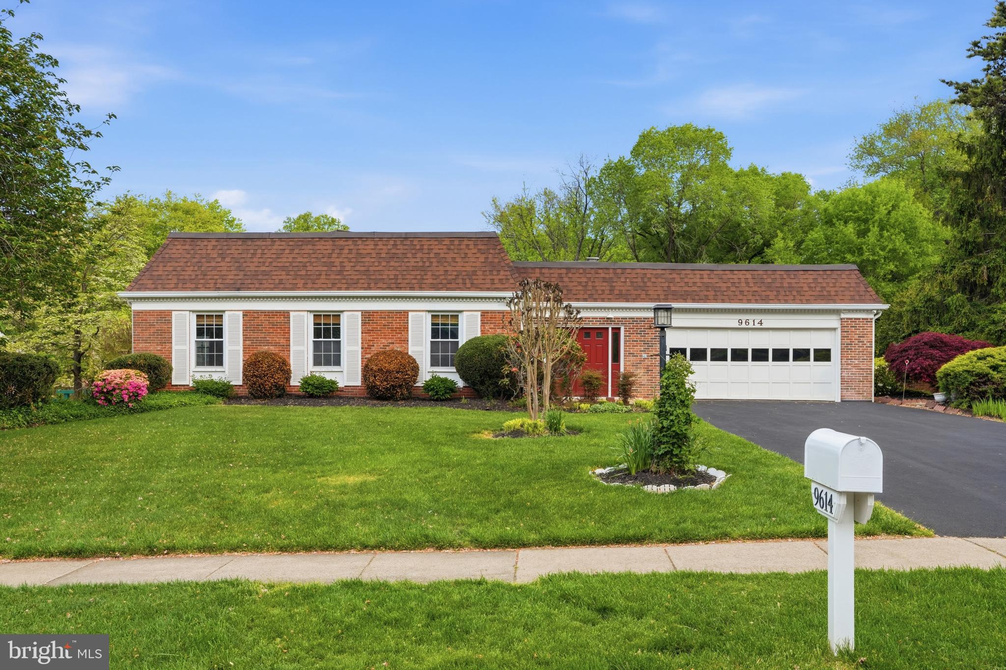 SYMPHONY HILL WEST - Residential