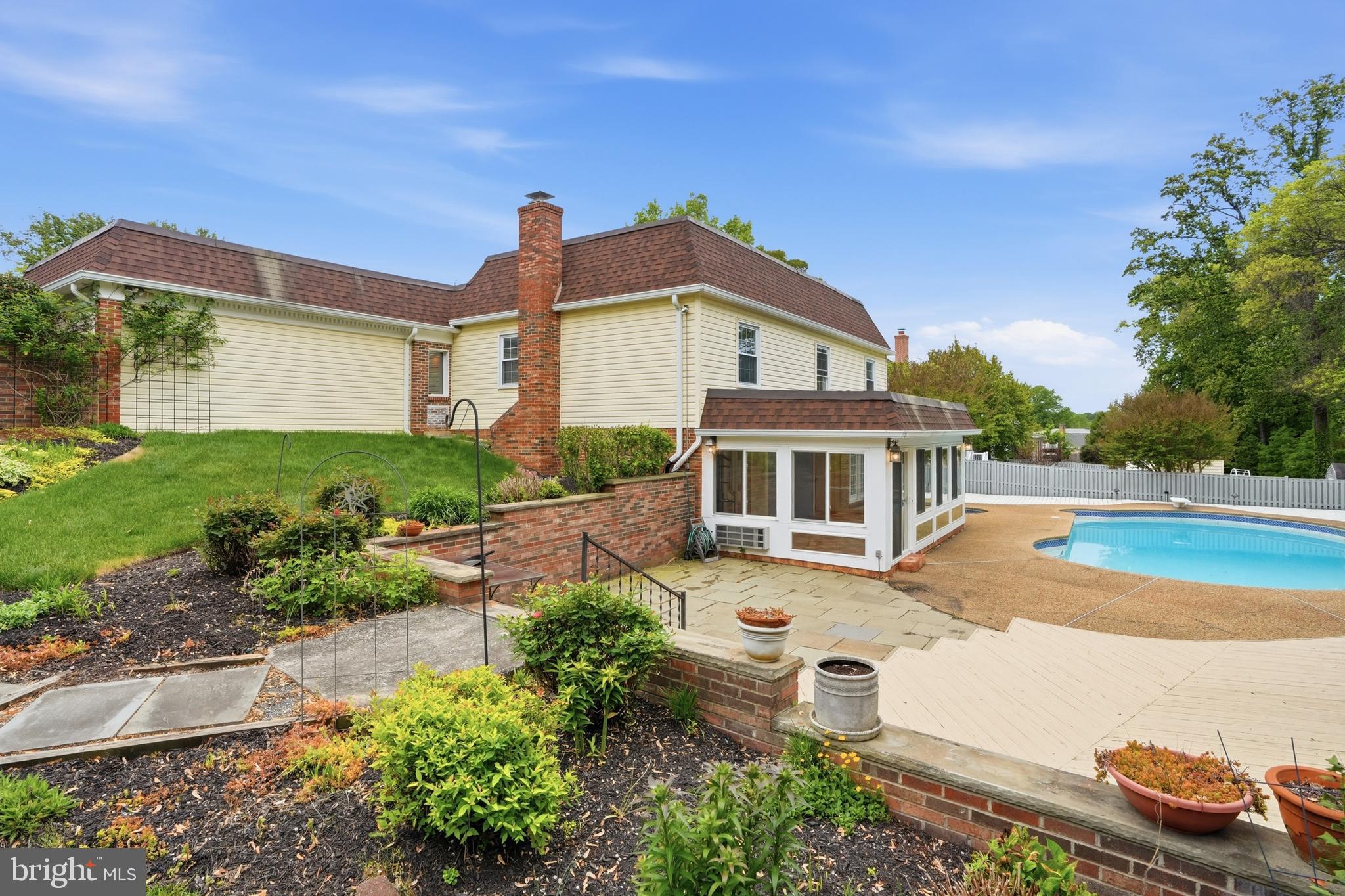 SYMPHONY HILL WEST - Residential