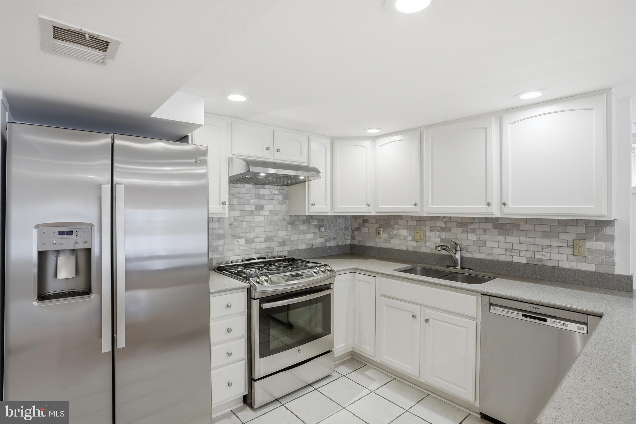 SYMPHONY HILL WEST - Residential