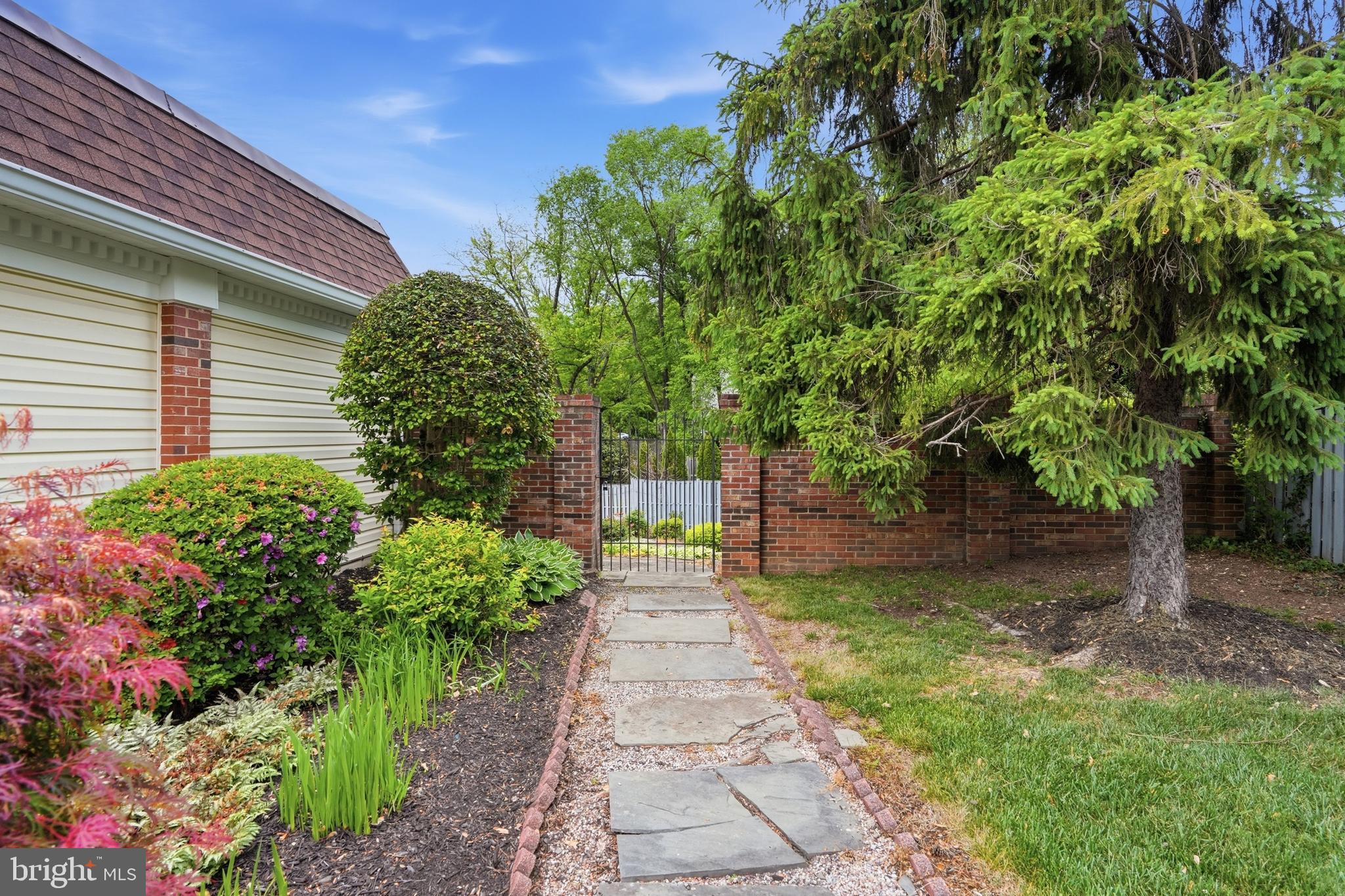 SYMPHONY HILL WEST - Residential
