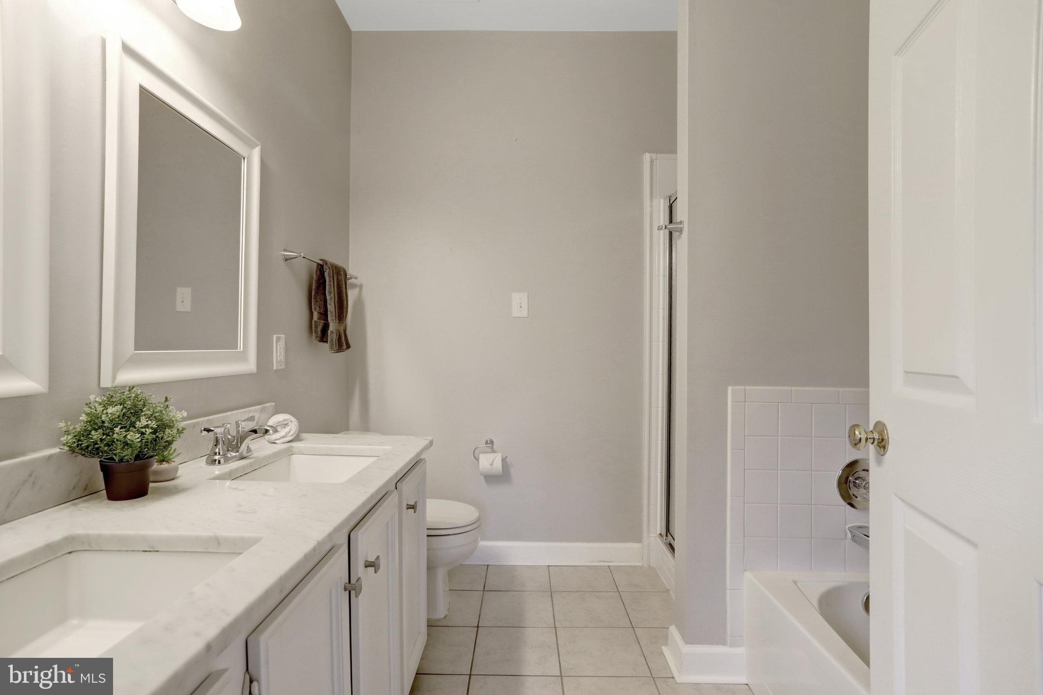 CHANCERY OF KINGSTOWNE - Residential