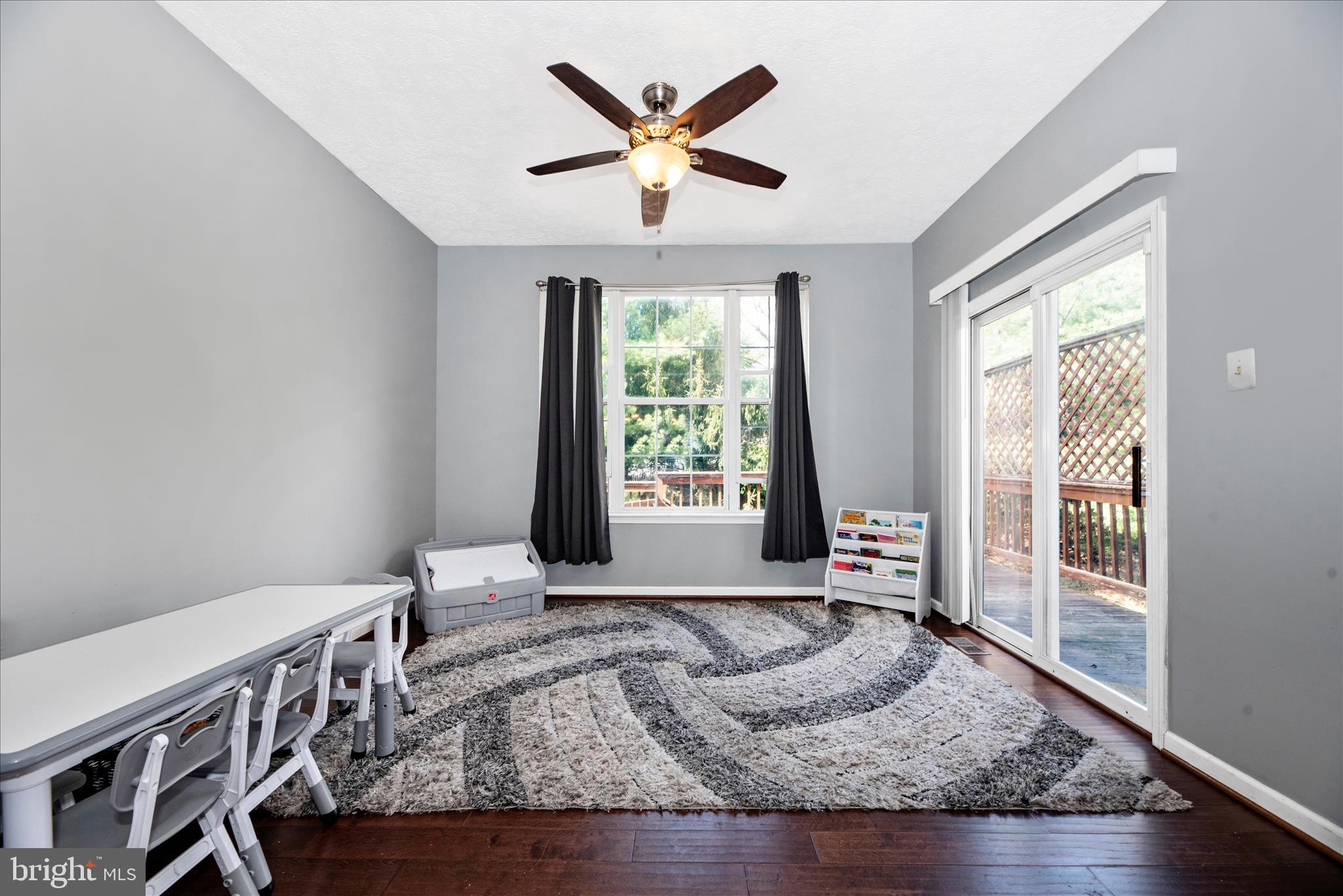 HICKORY OVERLOOK - Residential