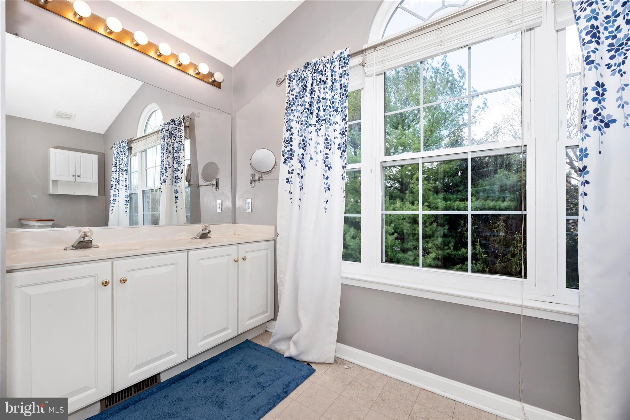 HICKORY OVERLOOK - Residential