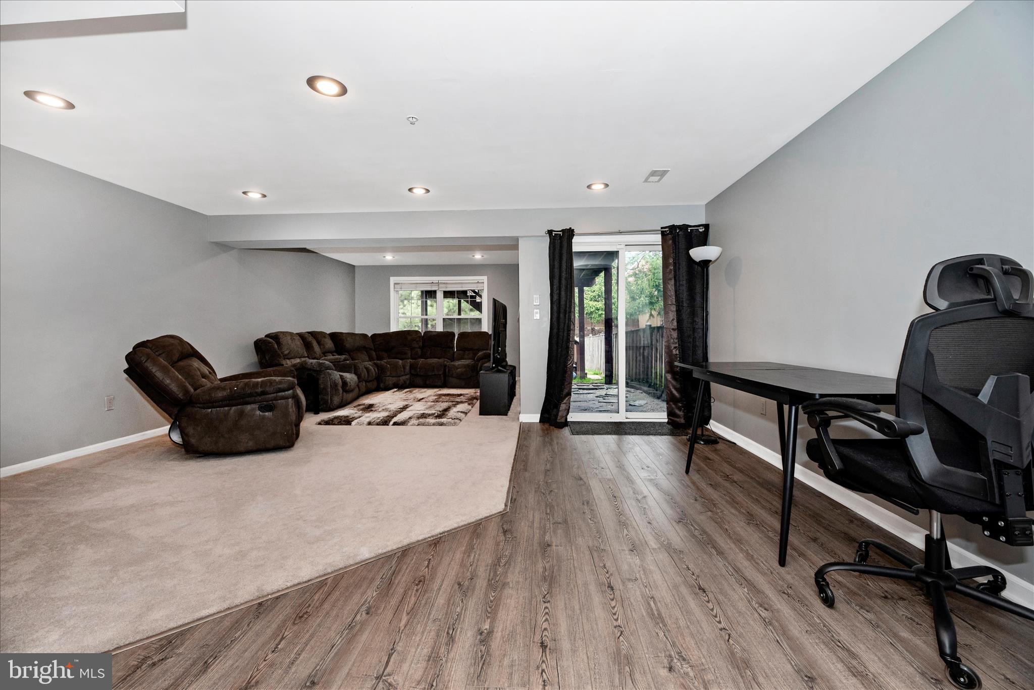 HICKORY OVERLOOK - Residential