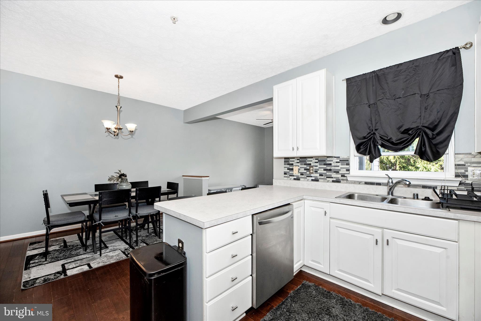 HICKORY OVERLOOK - Residential