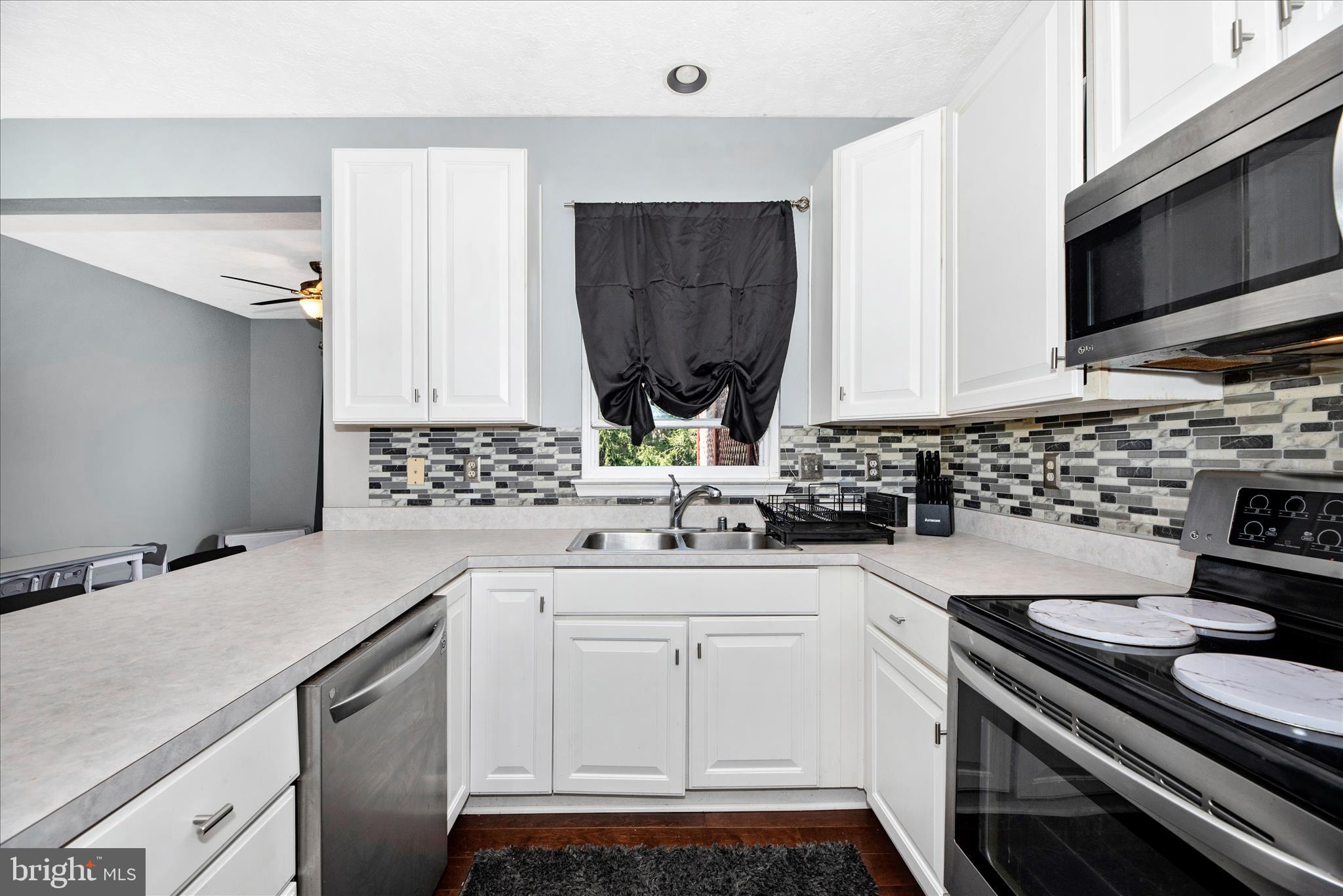 HICKORY OVERLOOK - Residential