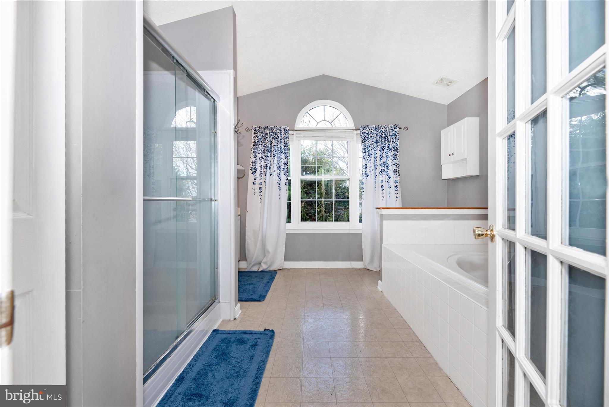 HICKORY OVERLOOK - Residential