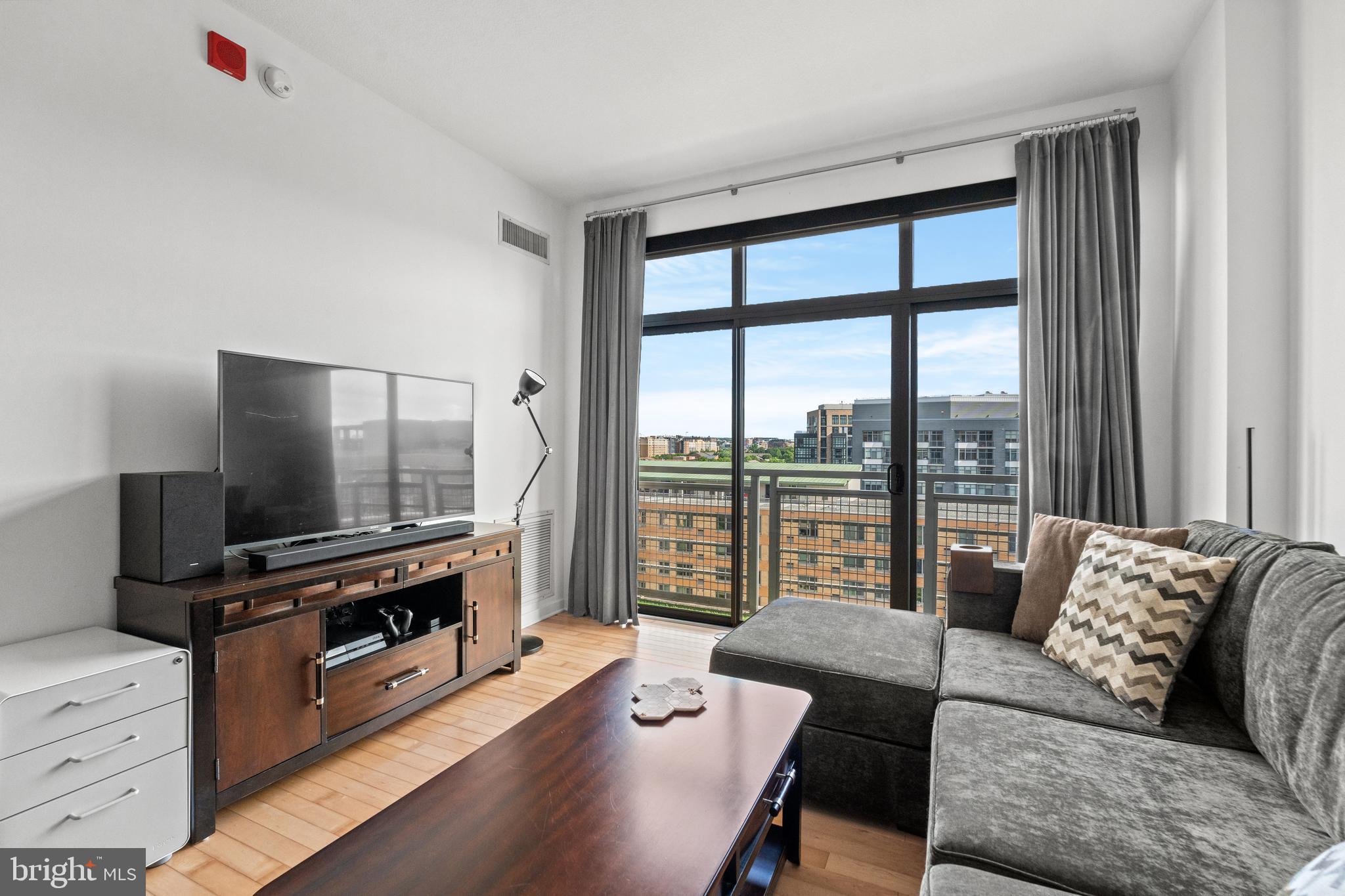 475 K STREET NW 1128