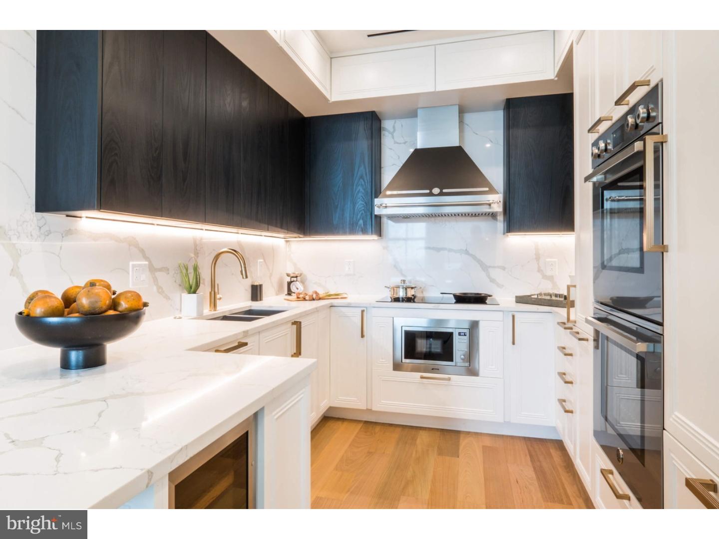 CENTER CITY - Residential Lease