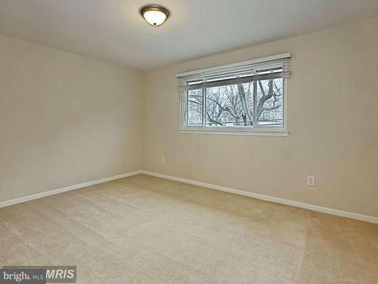 WEST SPRINGFIELD VILLAGE - Residential Lease
