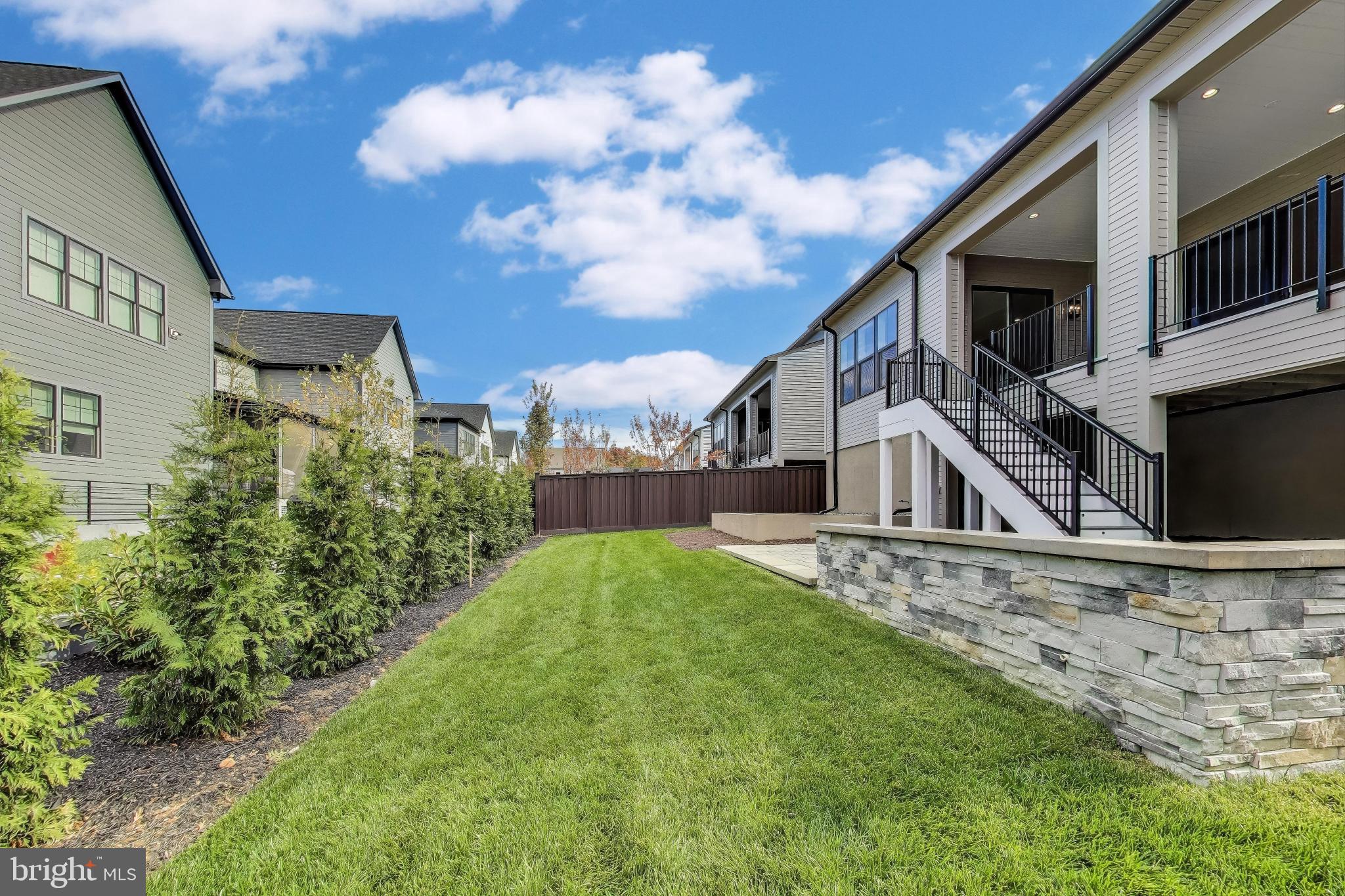 AMALYN - Residential Lease