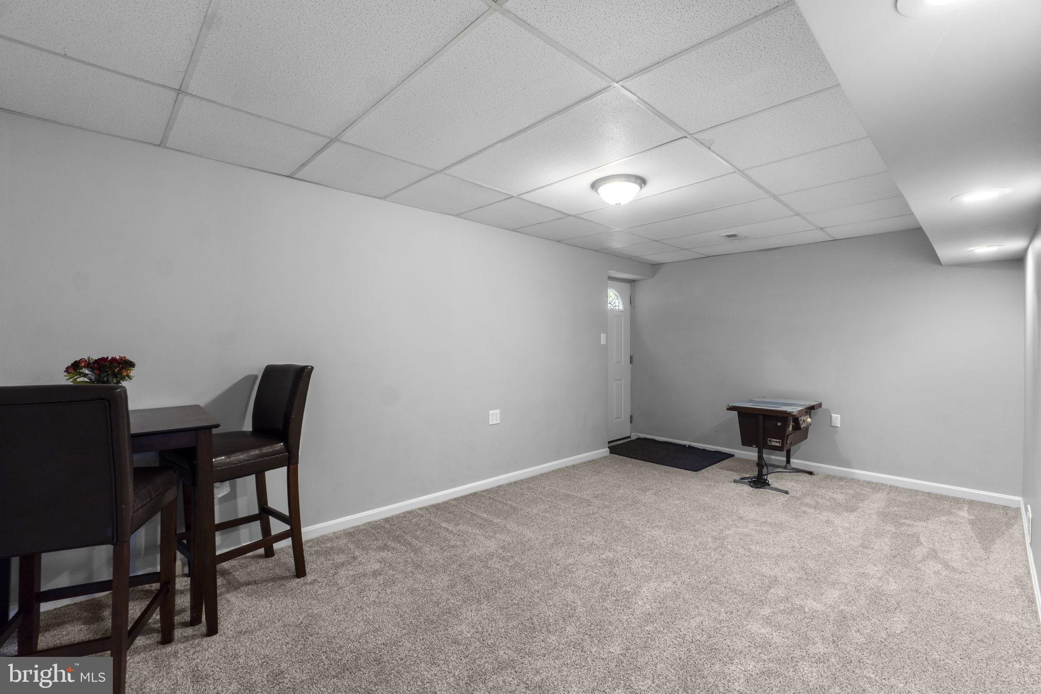 ROBIN MEADOWS - Residential