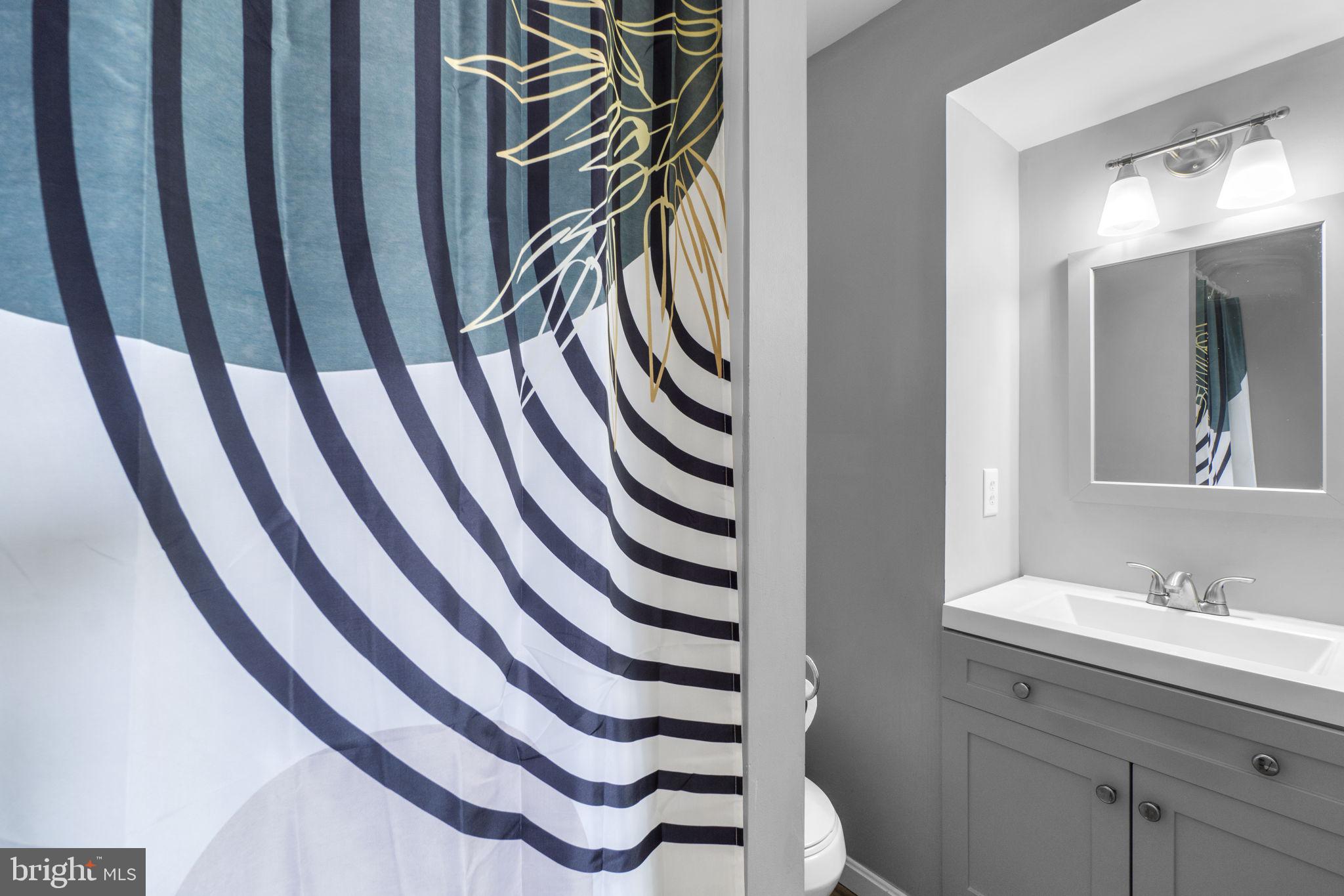 ROBIN MEADOWS - Residential