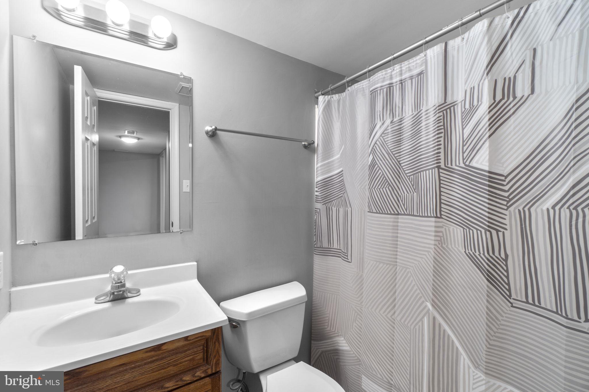 ROBIN MEADOWS - Residential