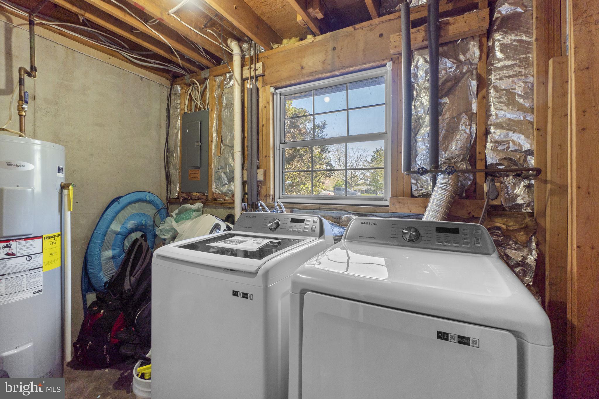 ROBIN MEADOWS - Residential