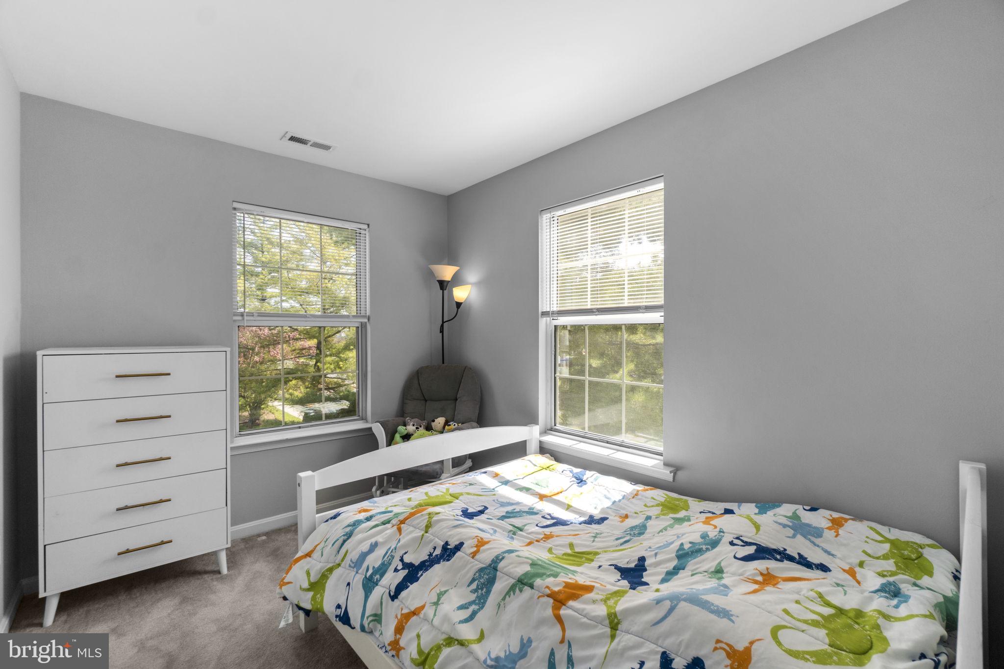 ROBIN MEADOWS - Residential