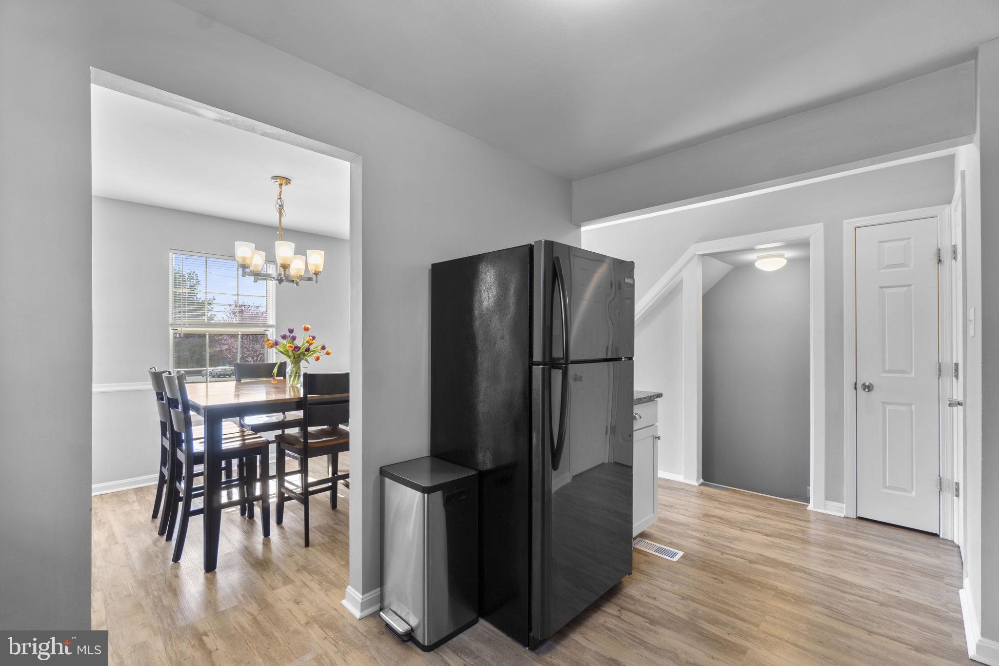 ROBIN MEADOWS - Residential