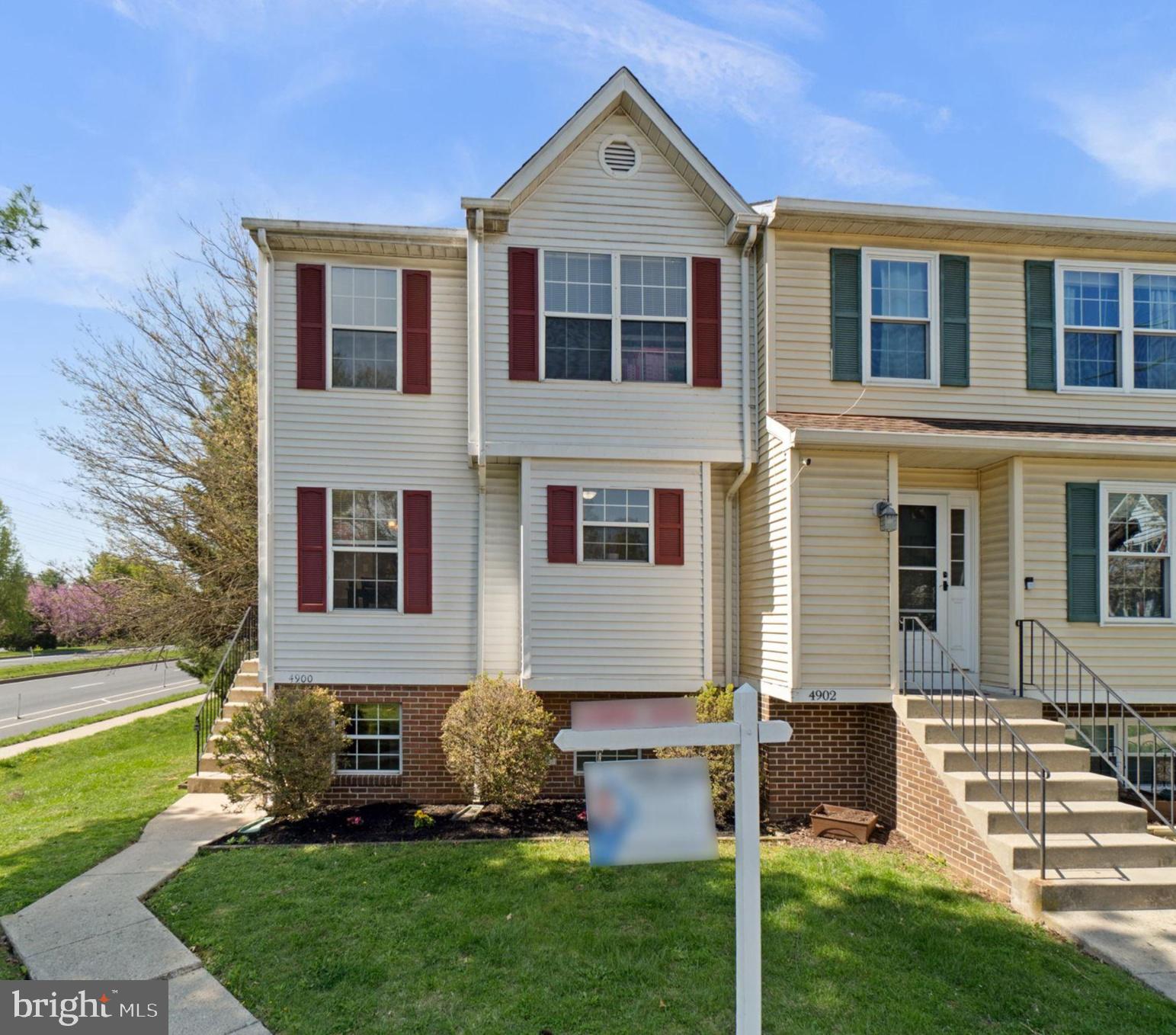 ROBIN MEADOWS - Residential