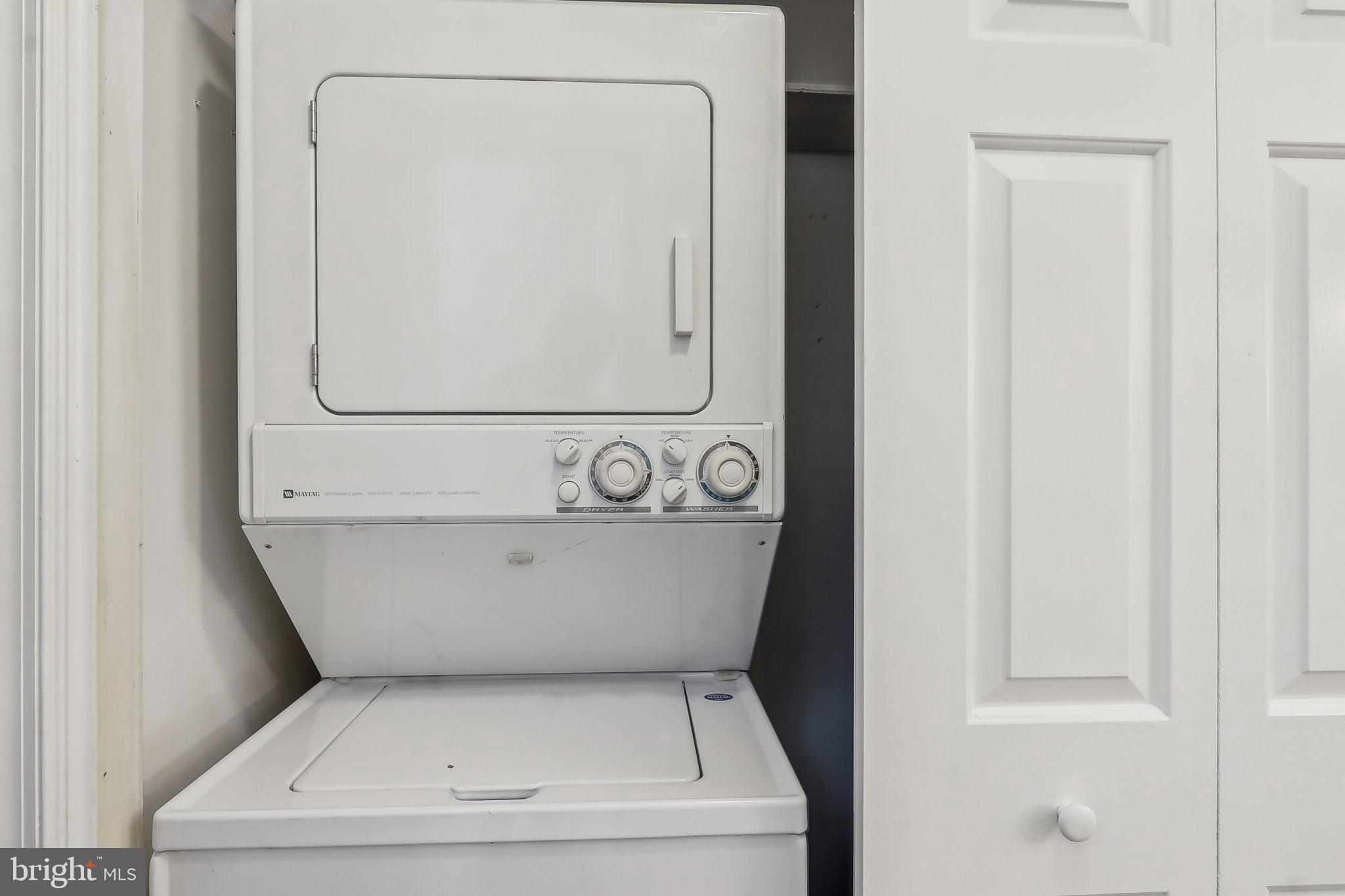 LEE OAKS - Residential